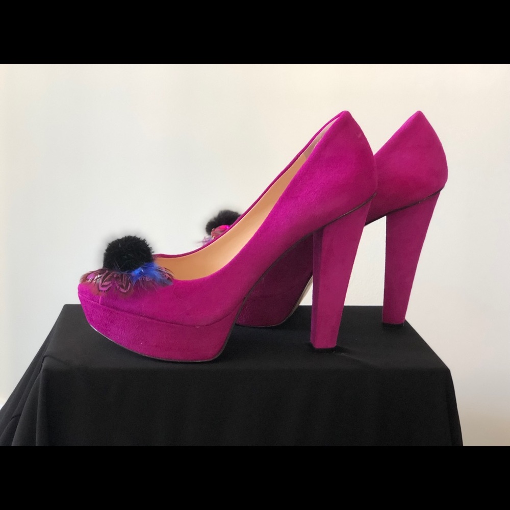 Shoes - Picture 2 of 2